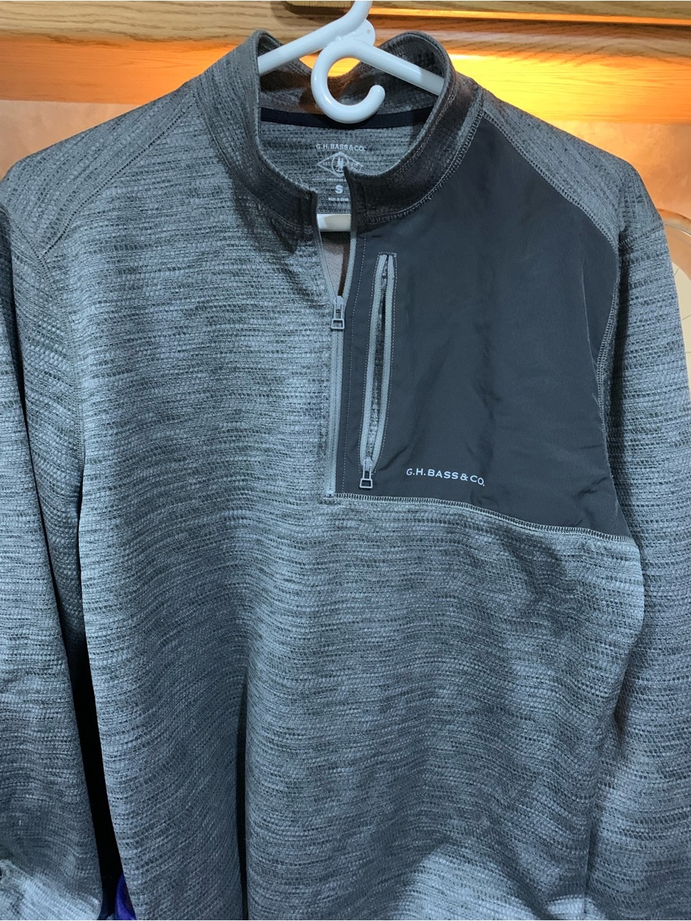 G.H. Bass & Co. Men's Heather Gray Half-Zip Performance Pullover
